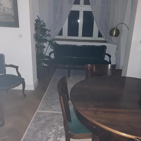 Vila Zlaty Slavik 빌라 *